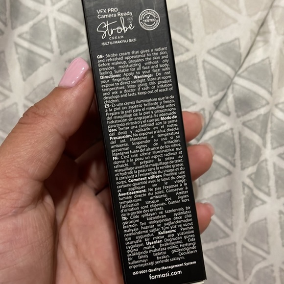 FARMASI | VFX Pro Camera Ready Strobe Cream - Picture 3 of 4